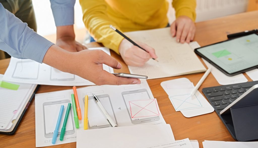 Why Do Salesperson (Sales Representative) Need CRM?